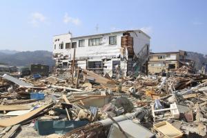 日本连发30次地震是真的吗