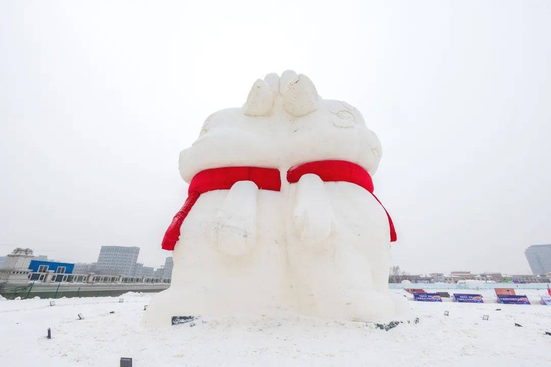 哈尔滨网红雪人的神秘之旅，探秘雪人背后的故事与魅力