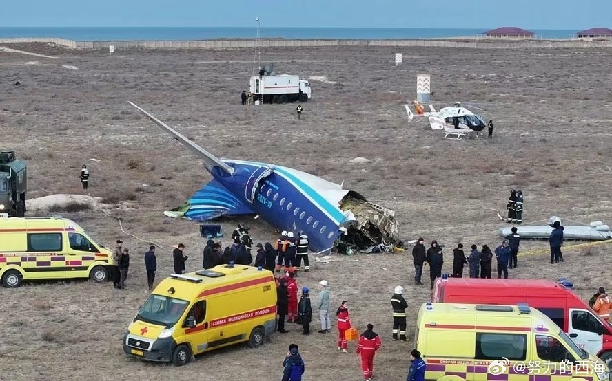 揭秘坠毁客机黑匣子内容，生死之间的真相探寻