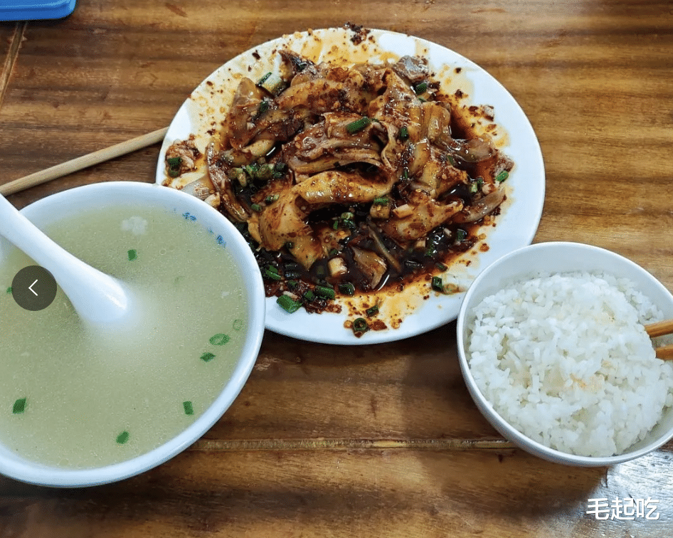 凌晨四五点被叫醒吃年夜饭，特殊的年味记忆