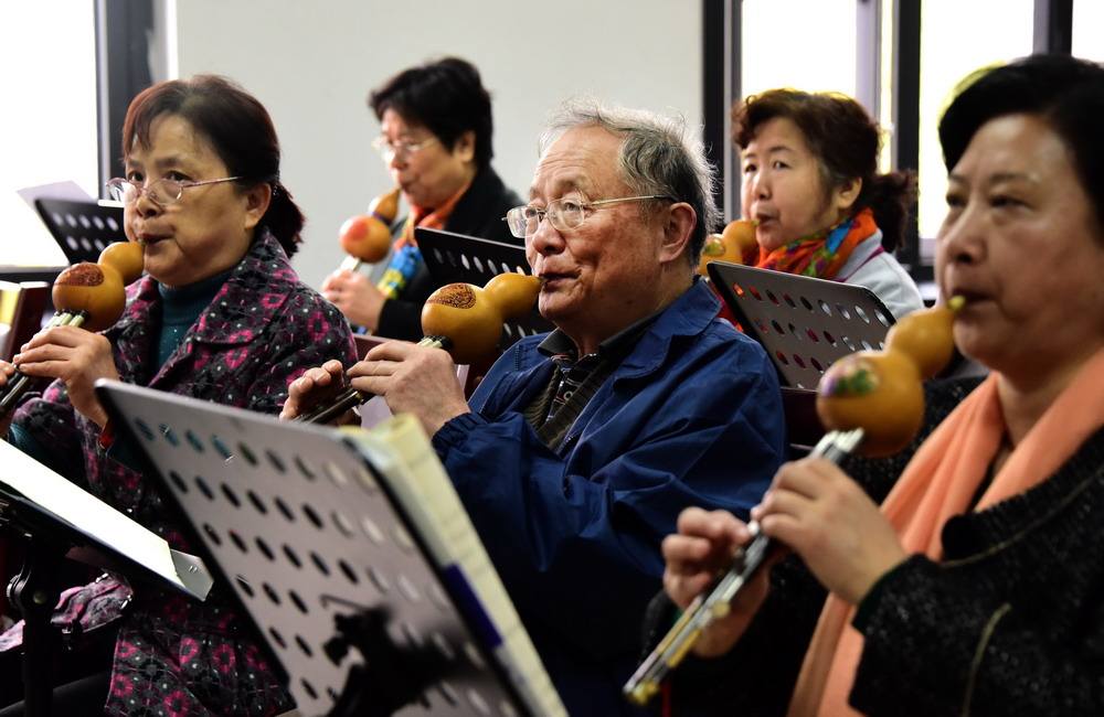 千万60后涌入老年大学